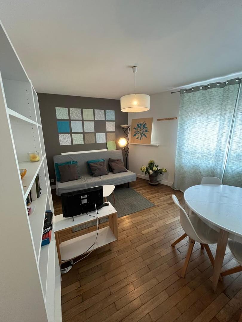 Apartament Le Fonctionnel Tours Zewnętrze zdjęcie