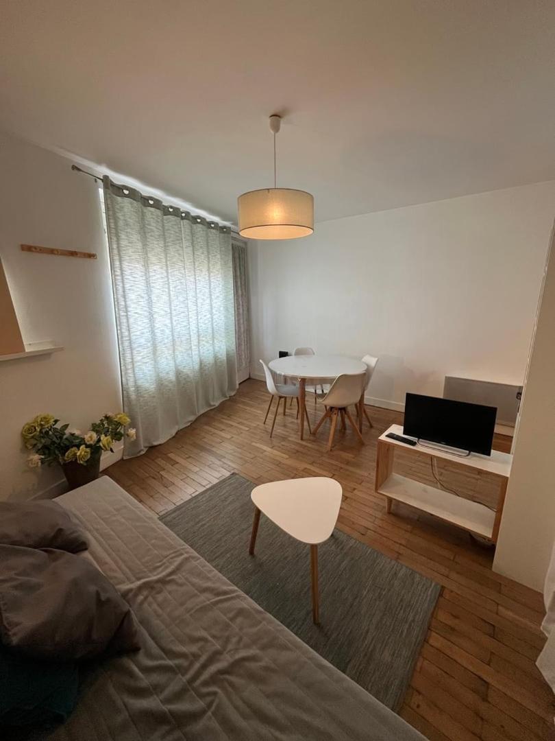 Apartament Le Fonctionnel Tours Zewnętrze zdjęcie