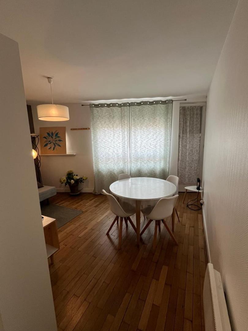 Apartament Le Fonctionnel Tours Zewnętrze zdjęcie